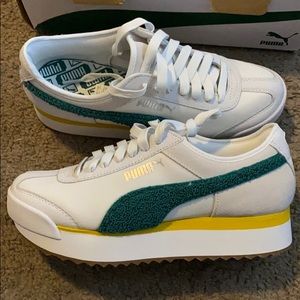 Women’s Roma Amor Heritage Puma Sneakers